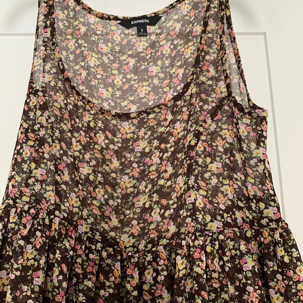 Express Top - Picture 2 of 6